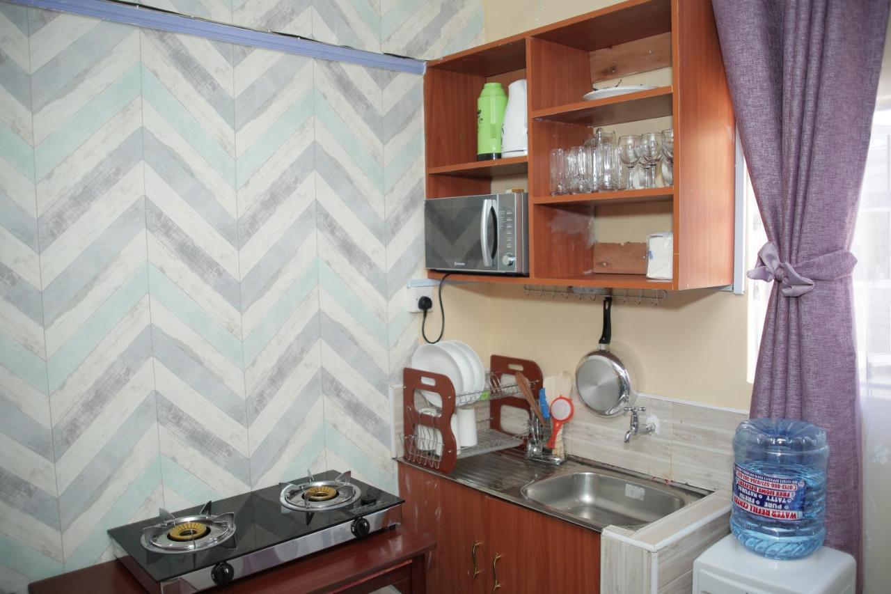 Little Nile Studio Homestays Nakuru Bagian luar foto