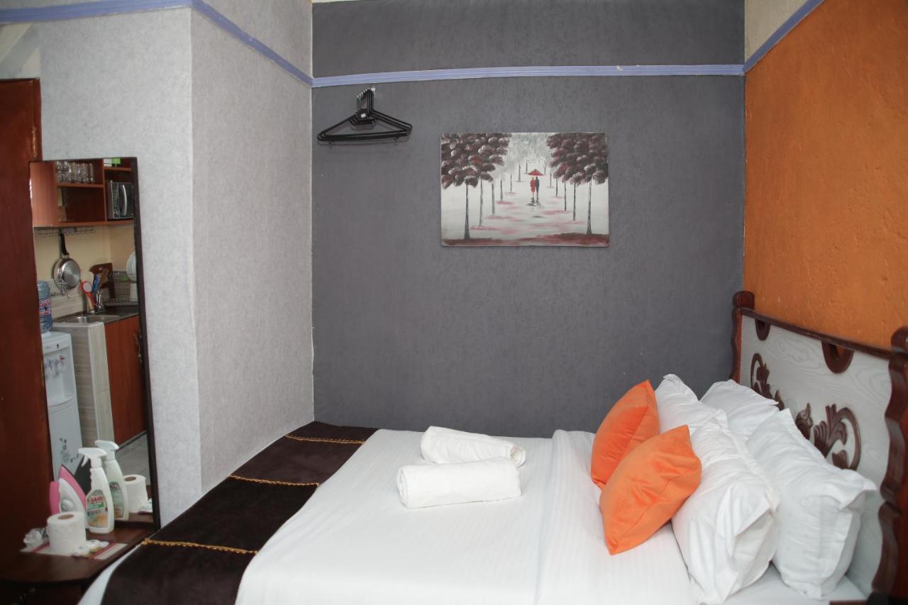 Little Nile Studio Homestays Nakuru Bagian luar foto